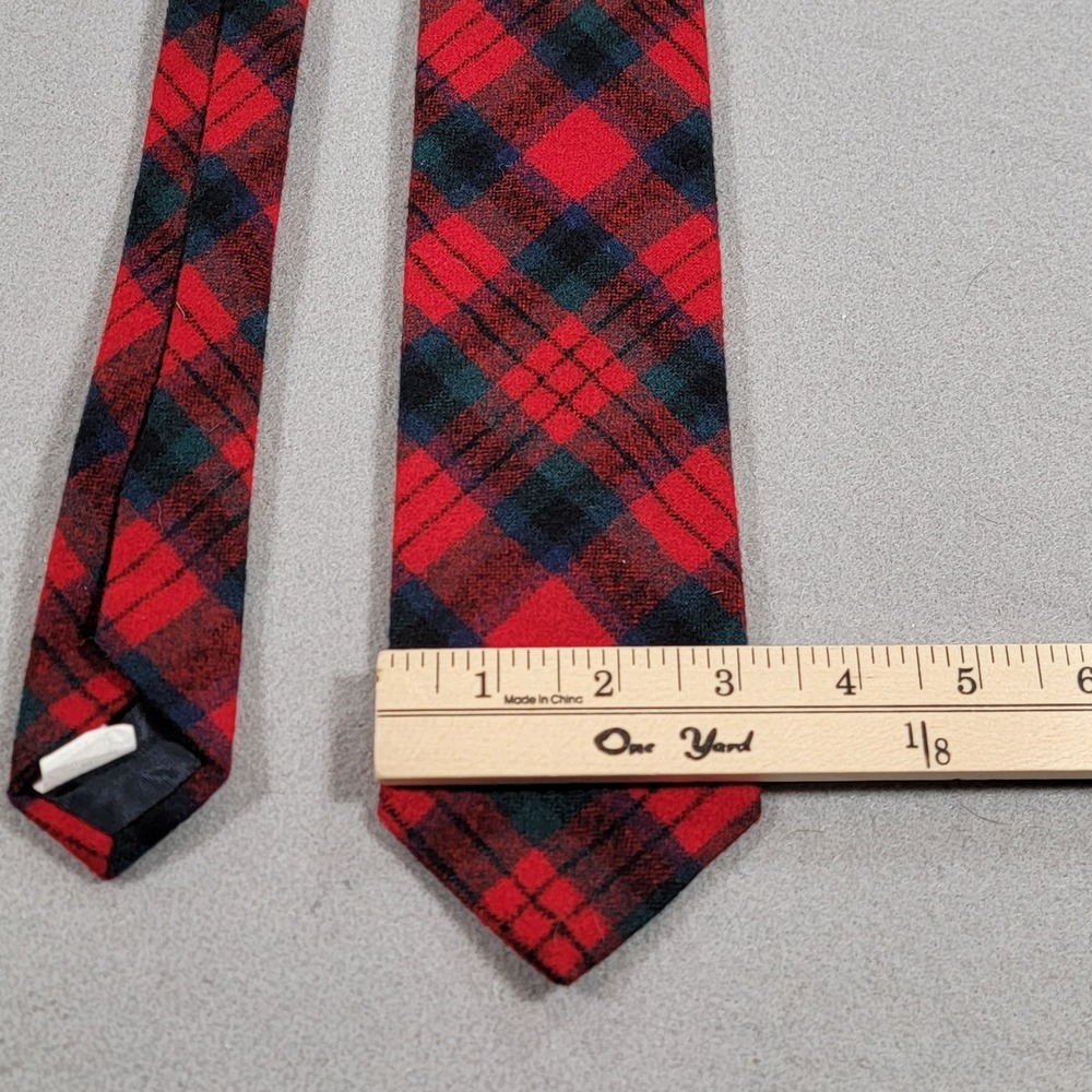 Vintage Pendleton Necktie Tartan Plaid 100% Virgin Wool Red Green Navy Men's Tie - Picture 8 of 8